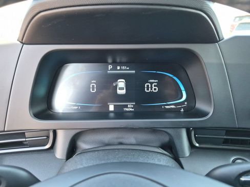 Used 2025 Hyundai Elantra Sport FWD image 20