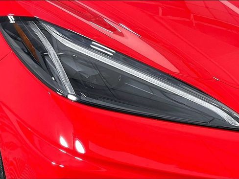 Used 2023 Chevrolet Corvette Stingray Premium Conv w/ Z51 Performance Package RWD image 32