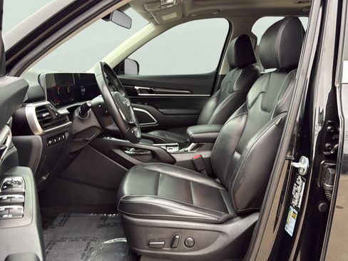 Used 2025 Kia Telluride S FWD image 22