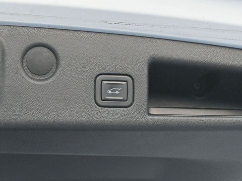 Used 2023 Chevrolet Equinox RS image 10