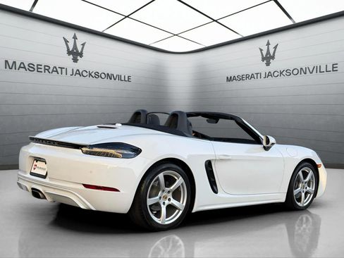 Used 2022 Porsche 718 Boxster image 16