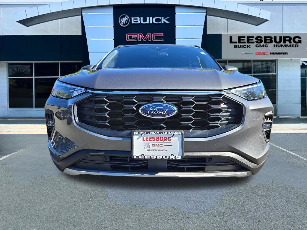 Used 2025 Ford Escape ST-Line Select AWD/4WD image 2