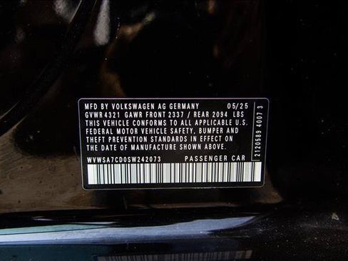 Used 2025 Volkswagen GTI SE FWD image 28