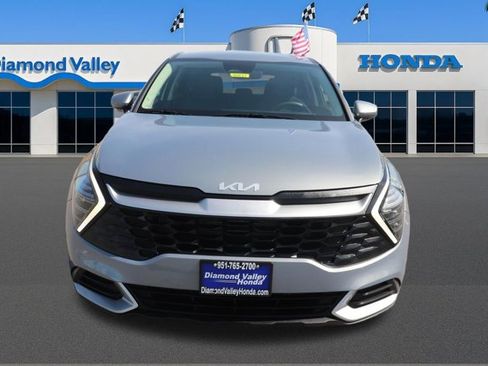 Used 2025 Kia Sportage LX image 2