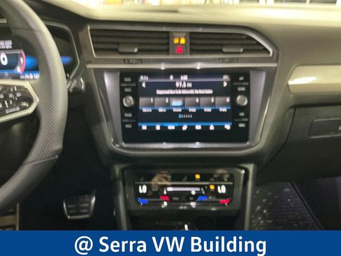 Used 2024 Volkswagen Tiguan SE R-Line AWD/4WD image 20