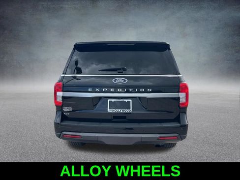 Used 2024 Ford Expedition XLT AWD/4WD image 6