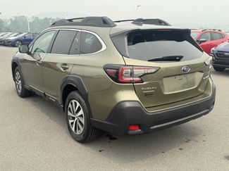 Certified 2025 Subaru Outback Premium AWD/4WD video 5