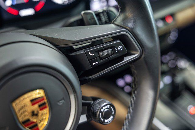 Used 2021 Porsche 911 Carrera S RWD image 38