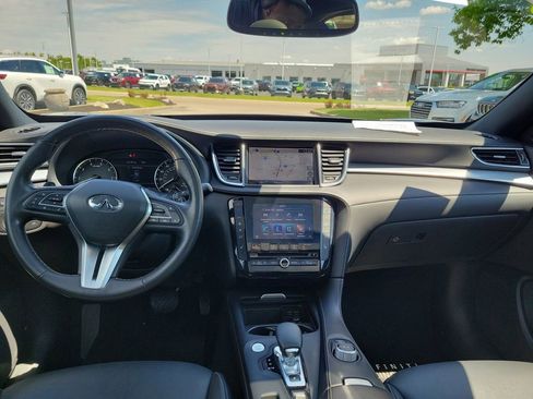 Used 2020 INFINITI QX50 Essential w/ Edition 30 Package AWD/4WD image 11