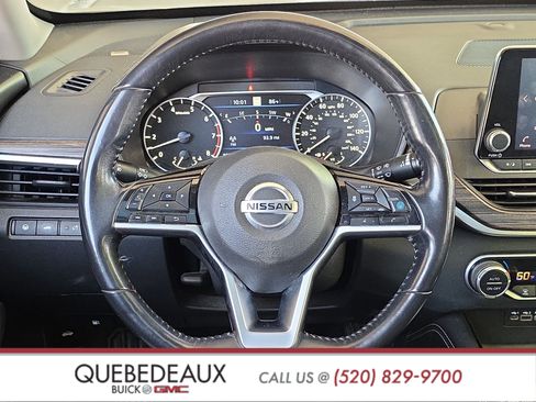 Used 2020 Nissan Altima 2.5 SL FWD image 13