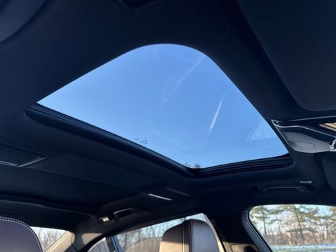 Used 2017 BMW 750i xDrive image 28