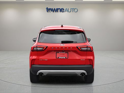 Used 2024 Ford Escape Active AWD/4WD image 4