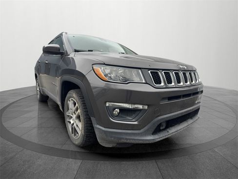 Used 2020 Jeep Compass Latitude image 7