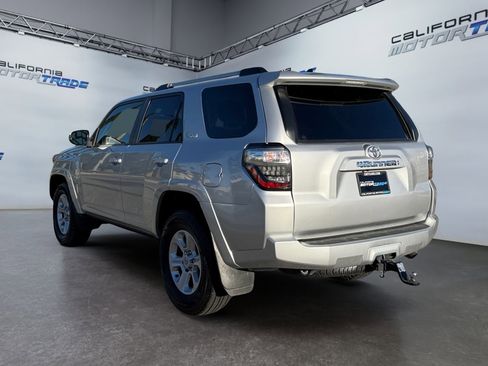 Used 2022 Toyota 4Runner SR5 image 7