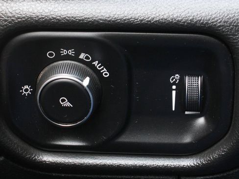 Used 2021 RAM 2500 Tradesman image 17