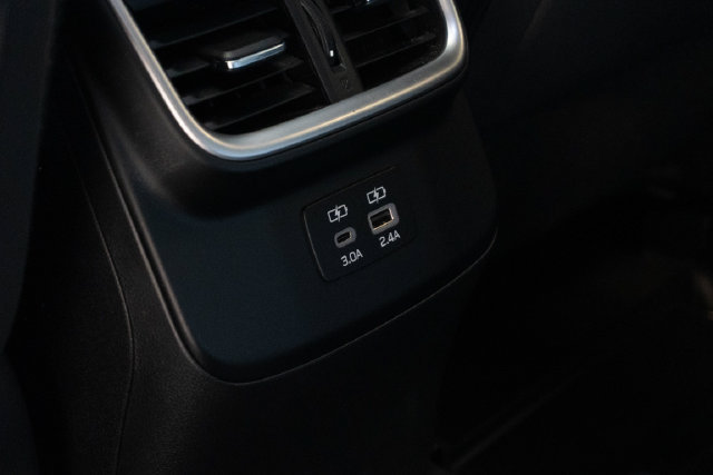 Used 2024 Subaru Outback Premium AWD/4WD image 19