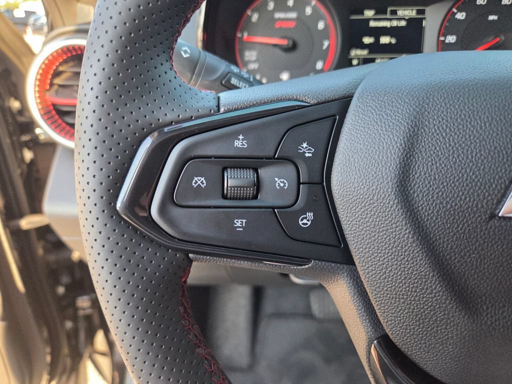 Certified 2024 Chevrolet Trax RS FWD image 28