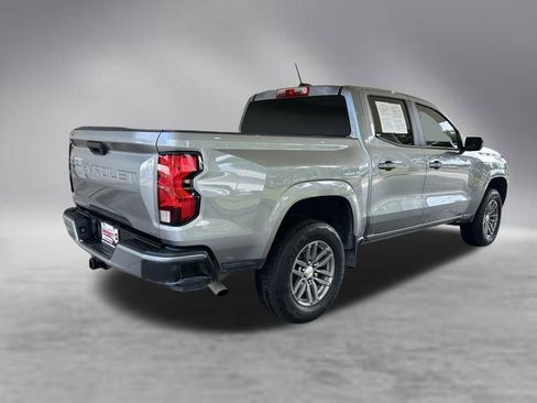 Used 2024 Chevrolet Colorado LT RWD image 3