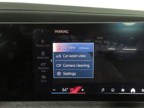 Used 2025 BMW i7 eDrive50 w/ Executive Package image 28