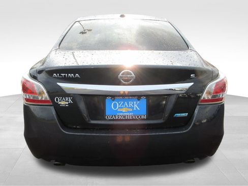 Used 2014 Nissan Altima 2.5 S w/ Display Audio Package FWD image 4