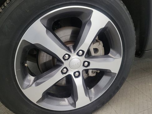 Used 2022 Jeep Grand Cherokee Limited 4xe image 31