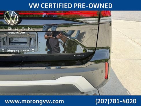 Certified 2025 Volkswagen Tiguan SE AWD/4WD image 14
