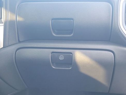 Used 2019 Chevrolet Silverado 1500 LT image 18