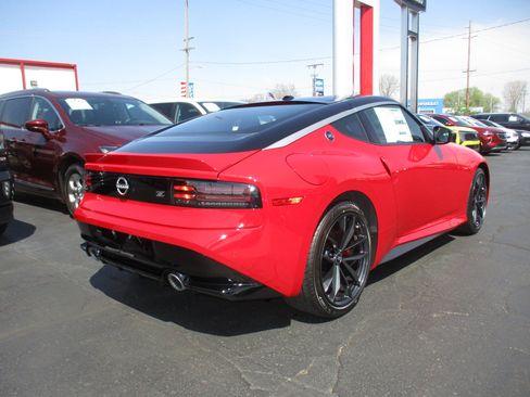 New 2026 Nissan Z Performance w/ Floor Mat Package RWD image 6
