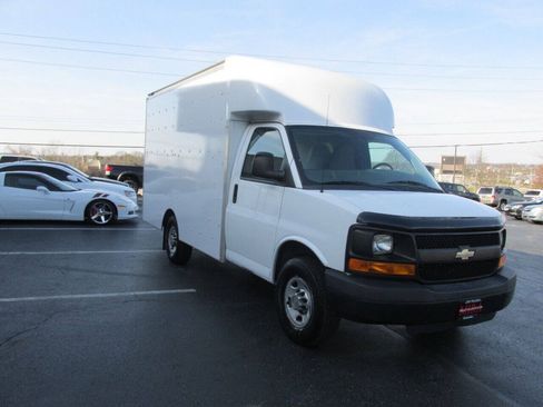 Used 2014 Chevrolet Express 3500 RWD image 8