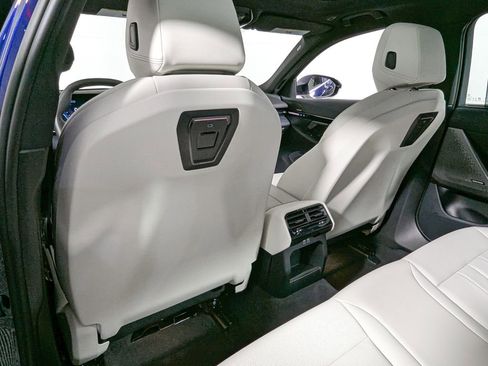 Used 2025 BMW 530i xDrive w/ Executive Package image 44