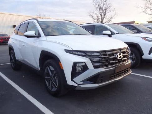 Used 2025 Hyundai Tucson SEL image 3