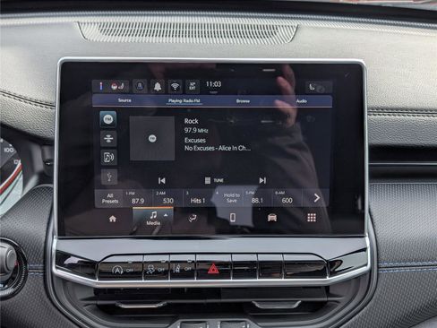 New 2026 Jeep Compass Latitude image 21