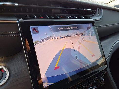 New 2025 Jeep Grand Cherokee L Limited w/ Trailer Tow Package image 12