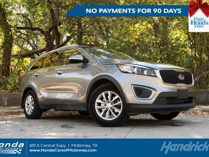 Used 2017 Kia Sorento LX w/ LX Convenience Package