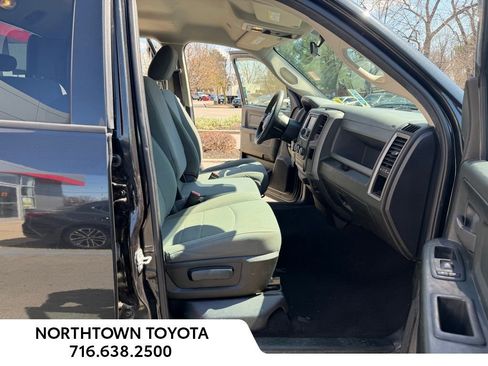 Used 2018 RAM 1500 Express w/ Express Value Package AWD/4WD image 14