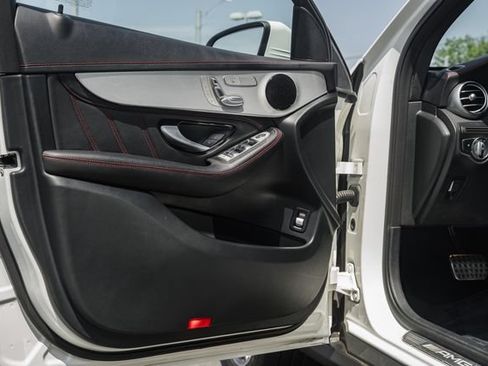 Used 2022 Mercedes-Benz GLC 43 AMG 4MATIC image 41