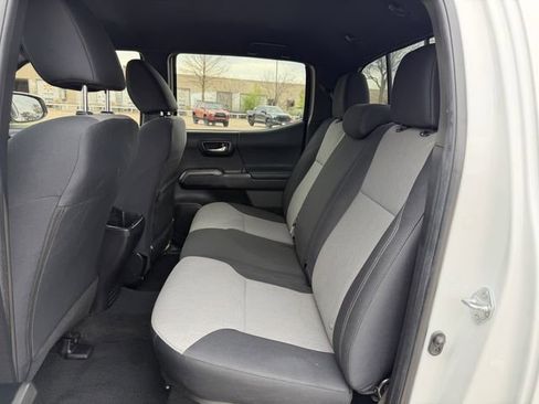 Used 2023 Toyota Tacoma TRD Off-Road image 27