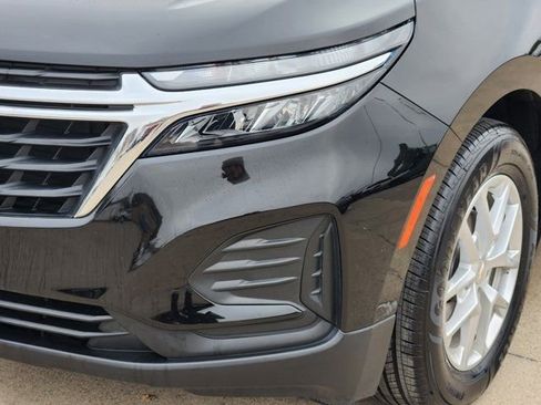 Used 2022 Chevrolet Equinox LS w/ LS Convenience Package image 16