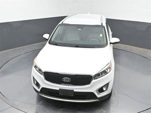 Used 2016 Kia Sorento EX image 31