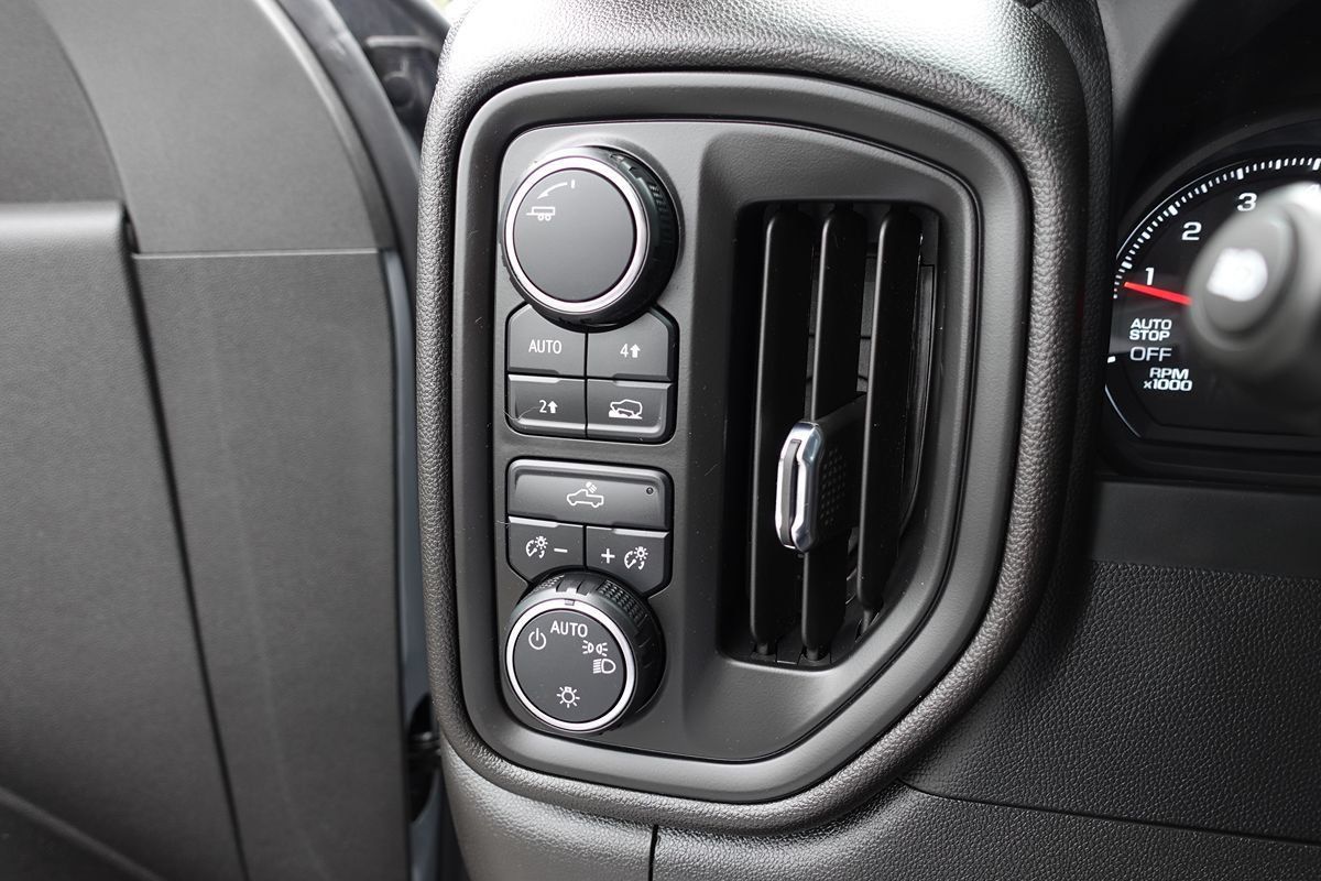 Used 2024 Chevrolet Silverado 1500 Custom w/ Dark Appearance Package AWD/4WD image 54