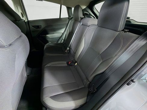 Used 2025 Subaru Crosstrek 2.0i Premium image 23