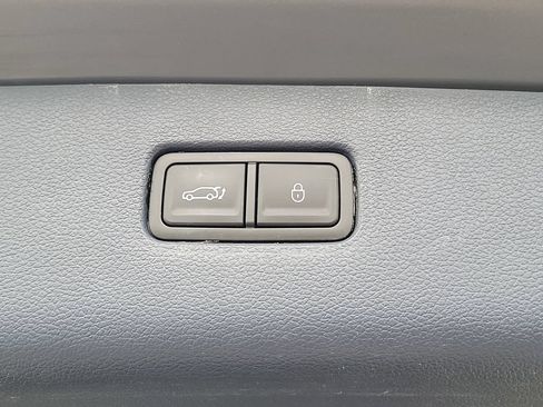 Used 2023 Genesis GV80 2.5T w/ Prestige Package AWD/4WD image 14