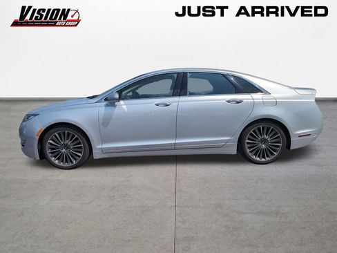 Used 2014 Lincoln MKZ Hybrid FWD image 2