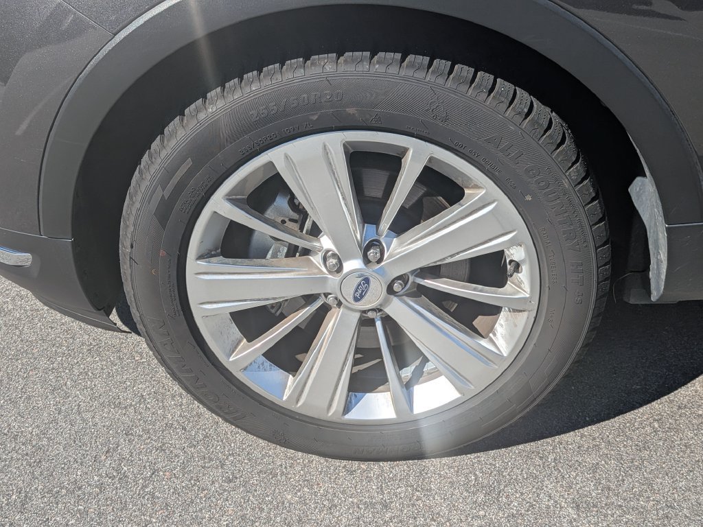 Used 2019 Ford Explorer Limited w/ Class III Trailer Tow Package FWD image 6