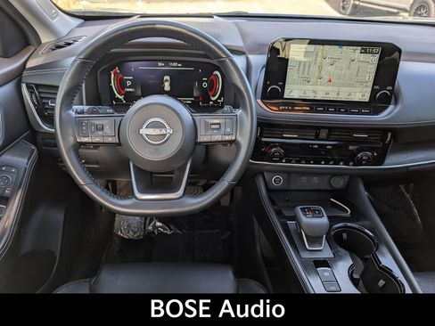 Used 2023 Nissan Rogue Platinum w/ Platinum Premium Package image 16