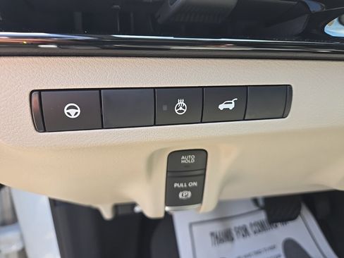 New 2025 Nissan Murano SL image 16