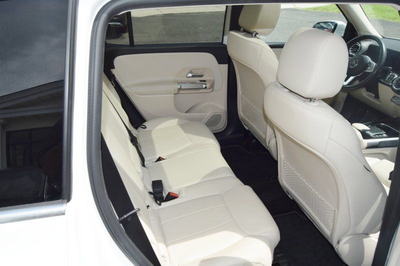 Used 2022 Mercedes-Benz GLB 250 4MATIC w/ Premium Package Lite image 28