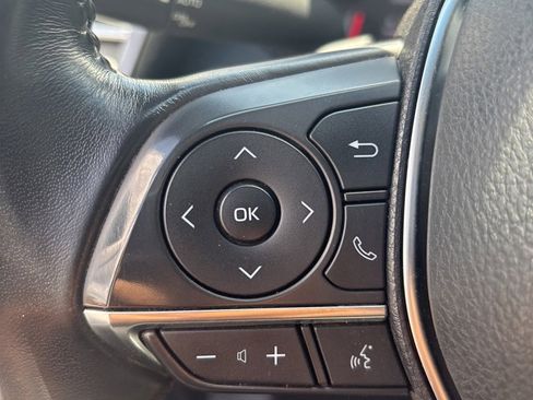 Used 2018 Toyota Camry XSE image 15