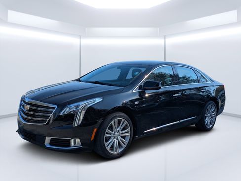 Used 2019 Cadillac XTS Luxury image 9