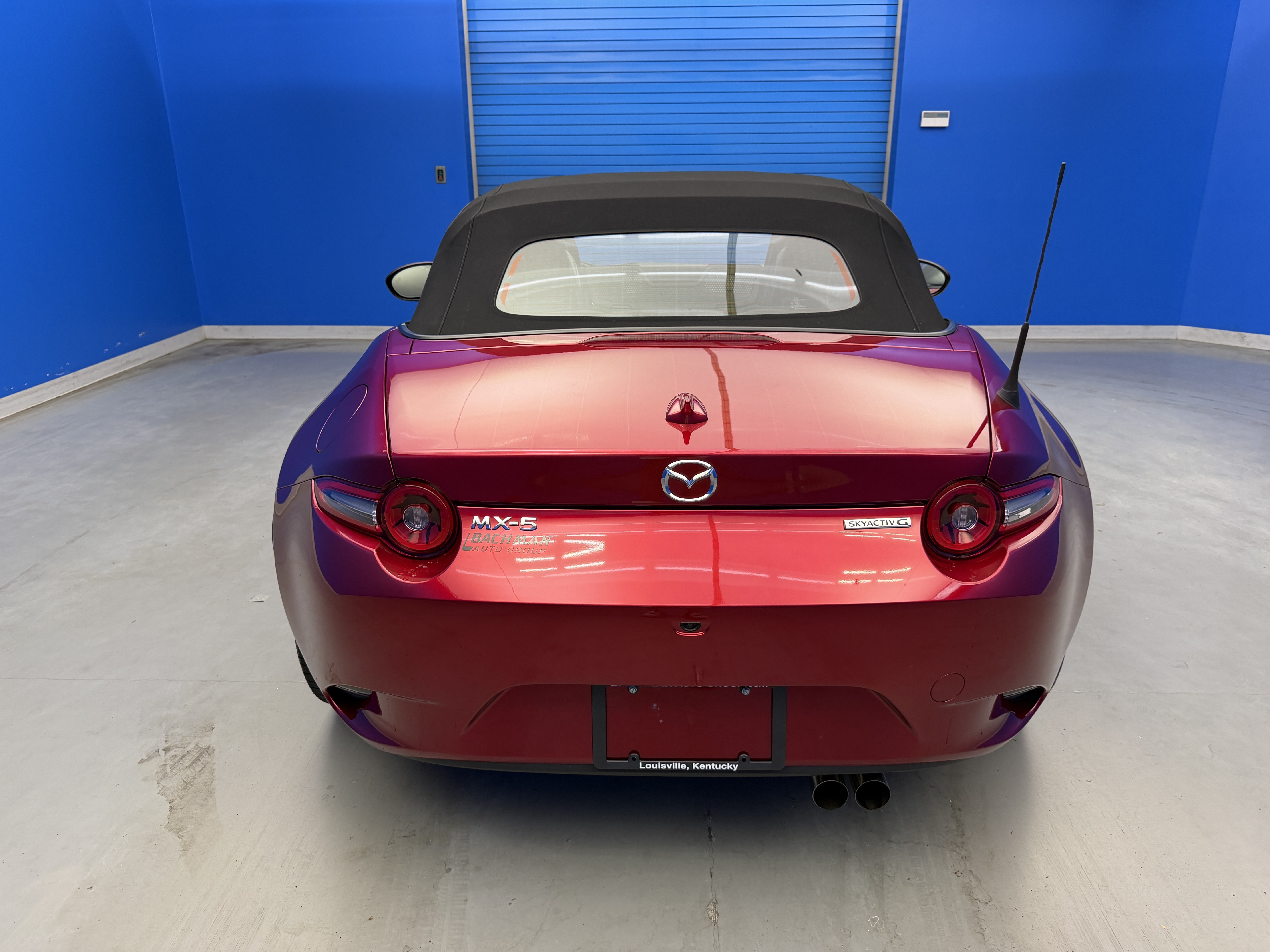 Used 2024 MAZDA MX-5 Miata Grand Touring RWD image 6